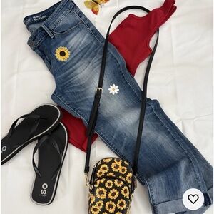 Levi’s Signature Slim Jeans Size 8 W29 Custom Sunflower Daisy Patch Cuffed Y2K